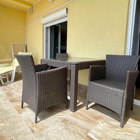 Apartments Bosiljka Раб Екстер'єр фото