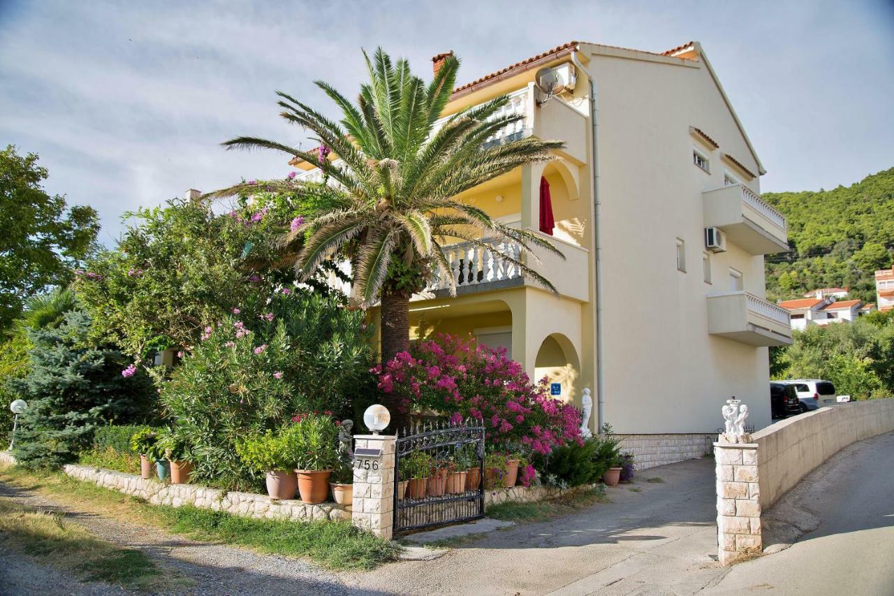 Apartments Bosiljka Раб Екстер'єр фото